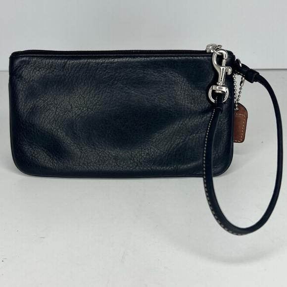 🖤Coach Black Leather Wristlet🖤 - Picture 3 of 9